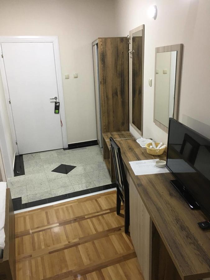 Odmaraliste Vidik Otel Lazarevac Dış mekan fotoğraf