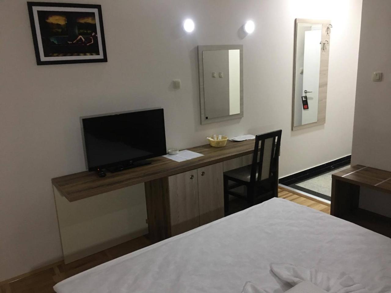 Odmaraliste Vidik Otel Lazarevac Dış mekan fotoğraf